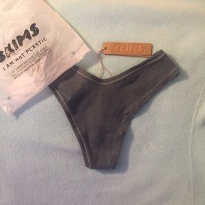 Skims cotton dipped thong, color: kyanite size: X s
